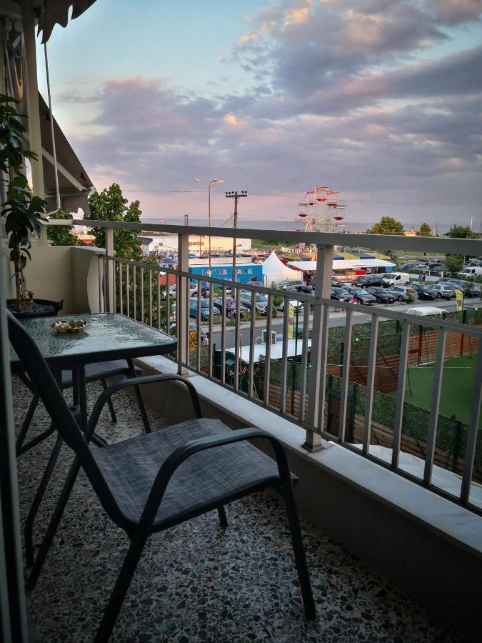 Cozy Sea View Apartment In Paralia Bagian luar foto
