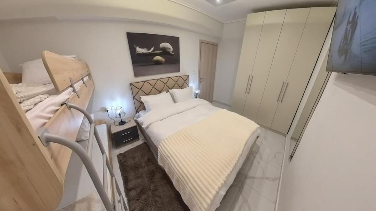 Cozy Sea View Apartment In Paralia Bagian luar foto